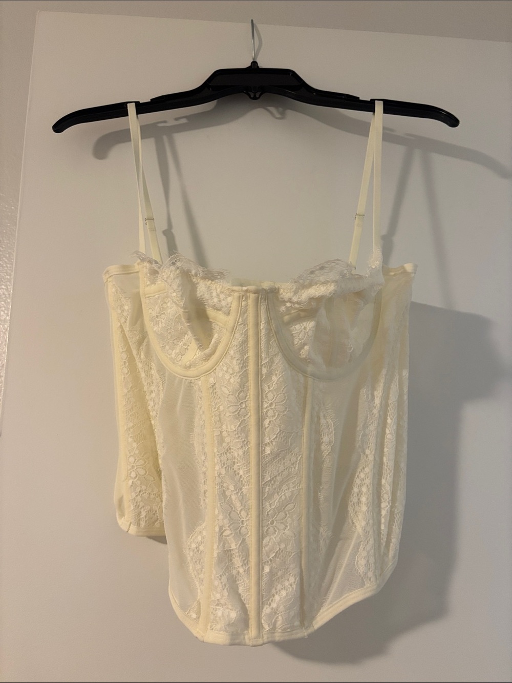 BRAND NEW NEVER WORN Urban Outfitters Cream Lace Bustier Tank Top